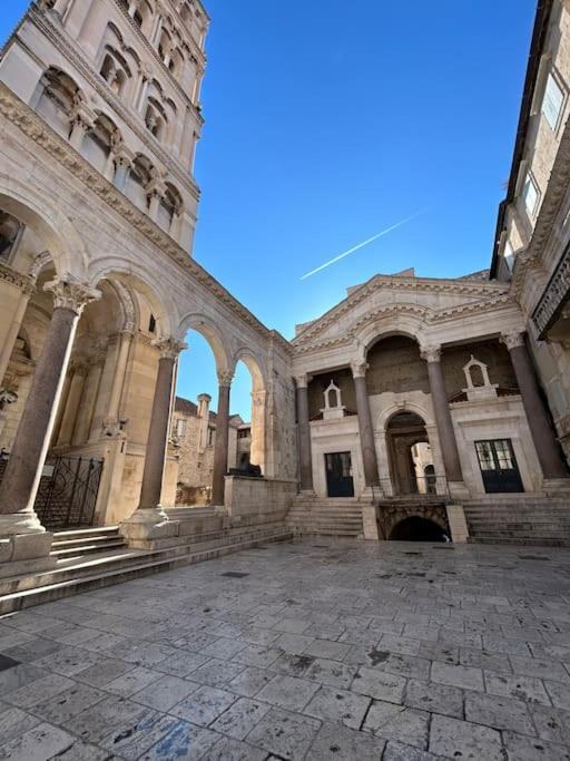Largo Apartment In The Heart Of Diocletian Palace 斯普利特 外观 照片